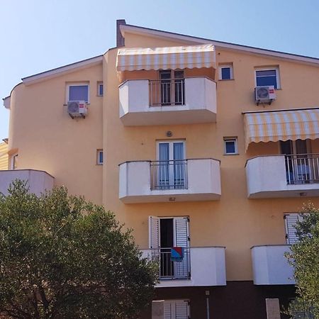 Apartmani Lili Sukošan Εξωτερικό φωτογραφία