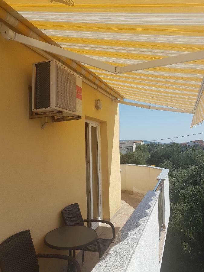 Apartmani Lili Sukošan Εξωτερικό φωτογραφία