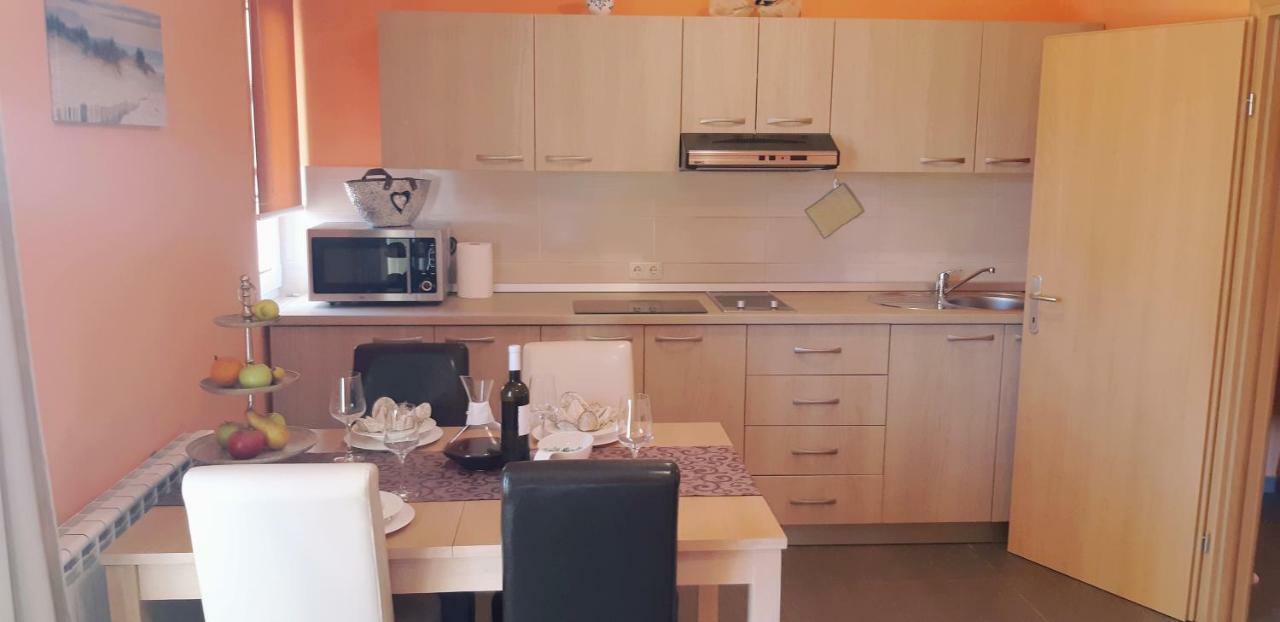 Apartmani Lili Sukošan Εξωτερικό φωτογραφία
