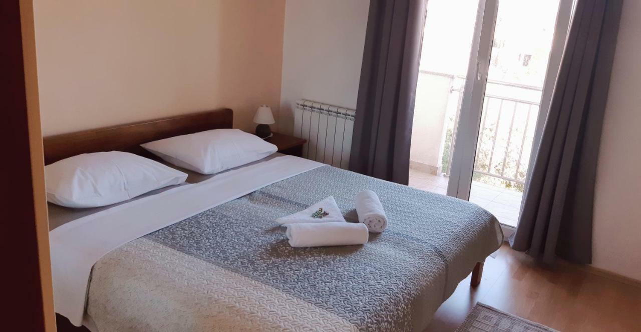 Apartmani Lili Sukošan Εξωτερικό φωτογραφία