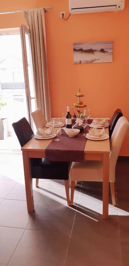 Apartmani Lili Sukošan Εξωτερικό φωτογραφία