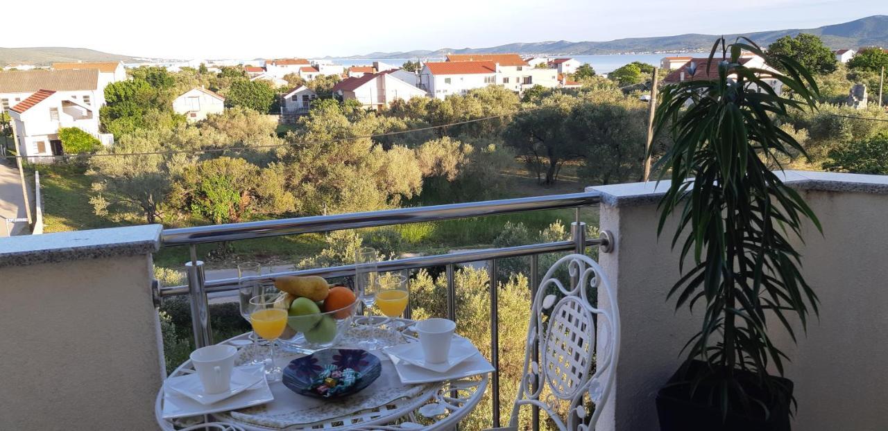 Apartmani Lili Sukošan Εξωτερικό φωτογραφία