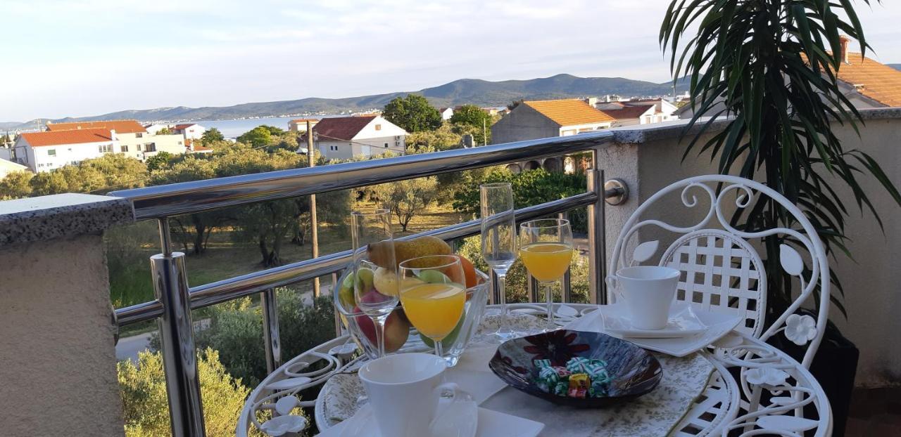 Apartmani Lili Sukošan Εξωτερικό φωτογραφία