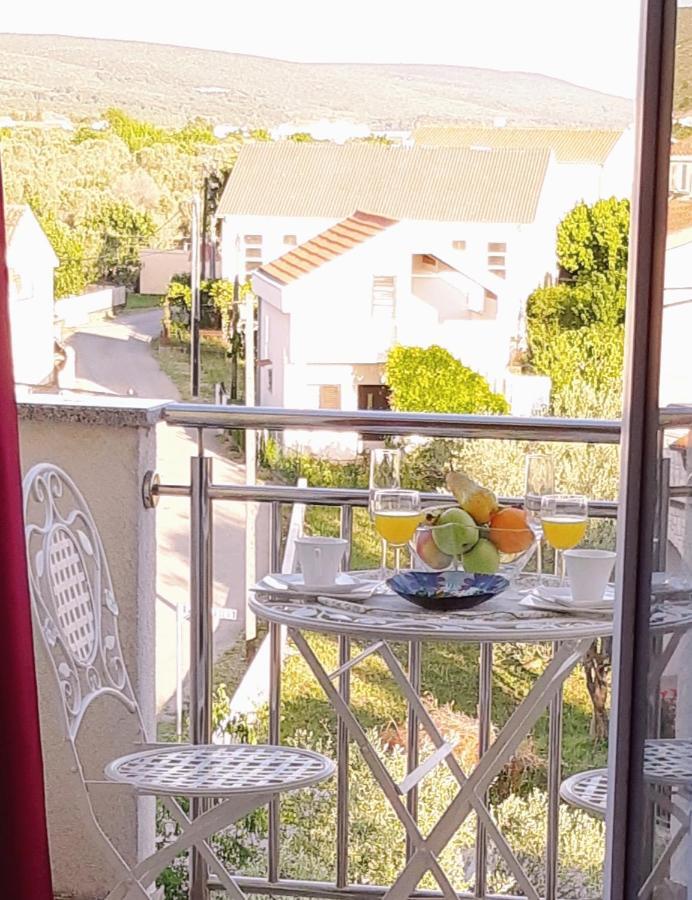 Apartmani Lili Sukošan Εξωτερικό φωτογραφία